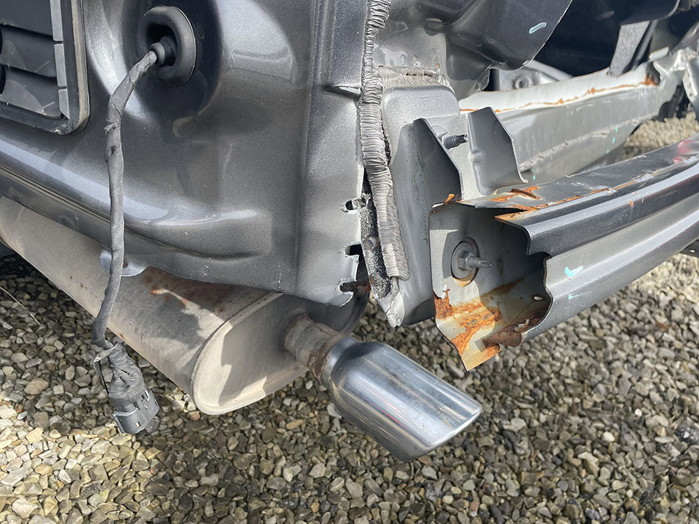 Used 2018 Ford Taurus SEL w/ Equipment Group 201A image 3