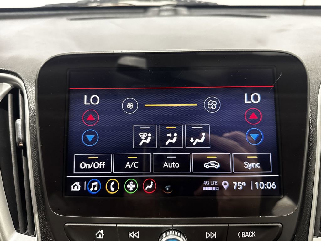 Used 2022 Chevrolet Malibu LT image 32