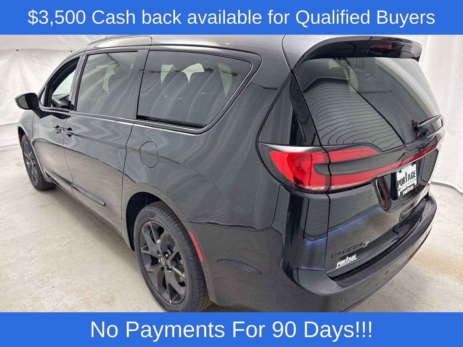 New 2026 Chrysler Pacifica Select w/ S Appearance Package AWD/4WD image 5