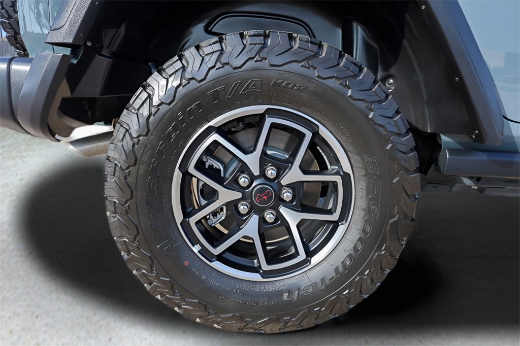 Used 2025 Jeep Wrangler Unlimited Rubicon image 26