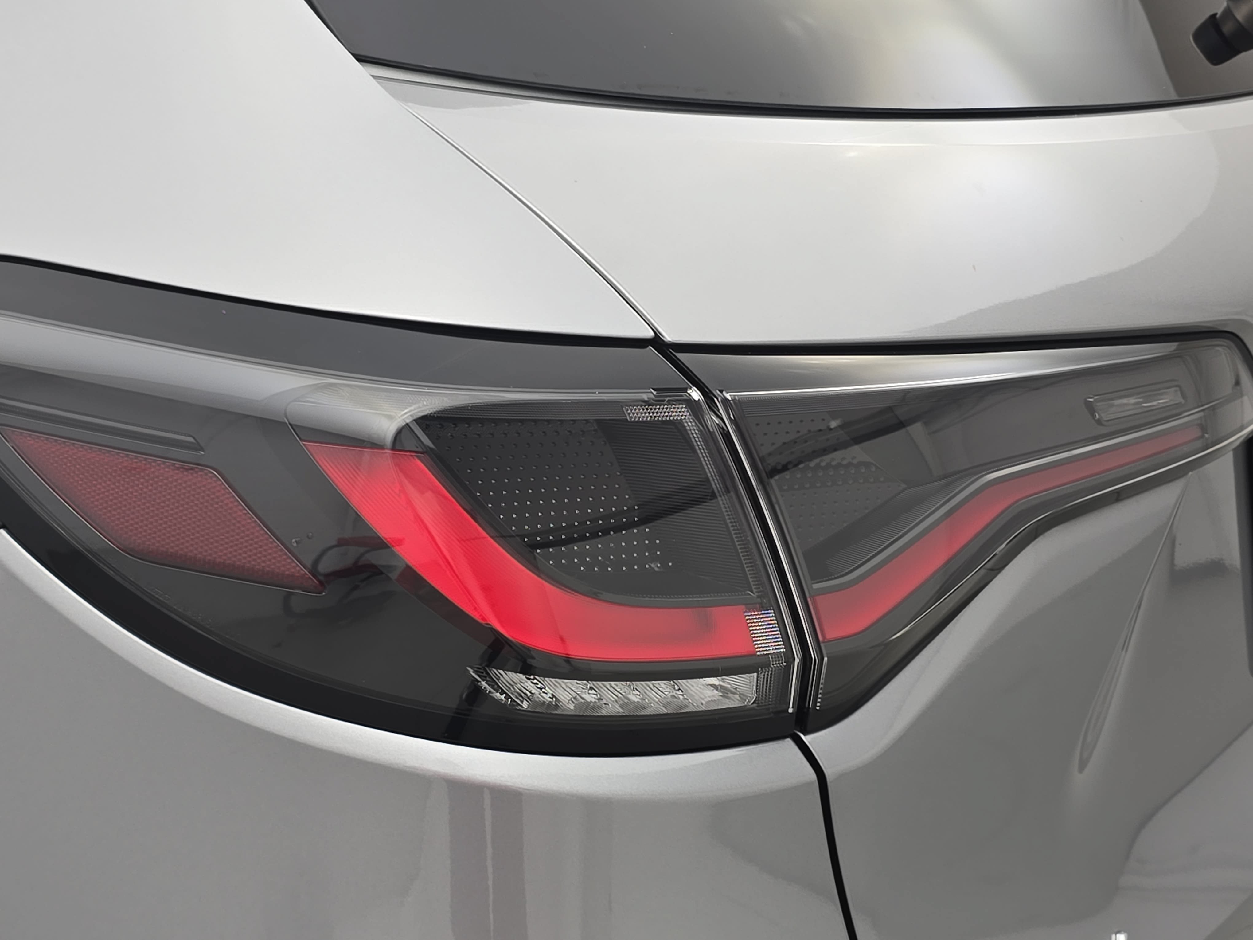 Used 2024 Honda HR-V EX-L image 36