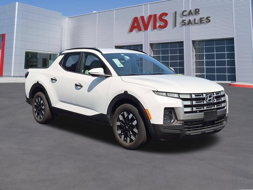 Used 2025 Hyundai Santa Cruz SEL FWD image 3