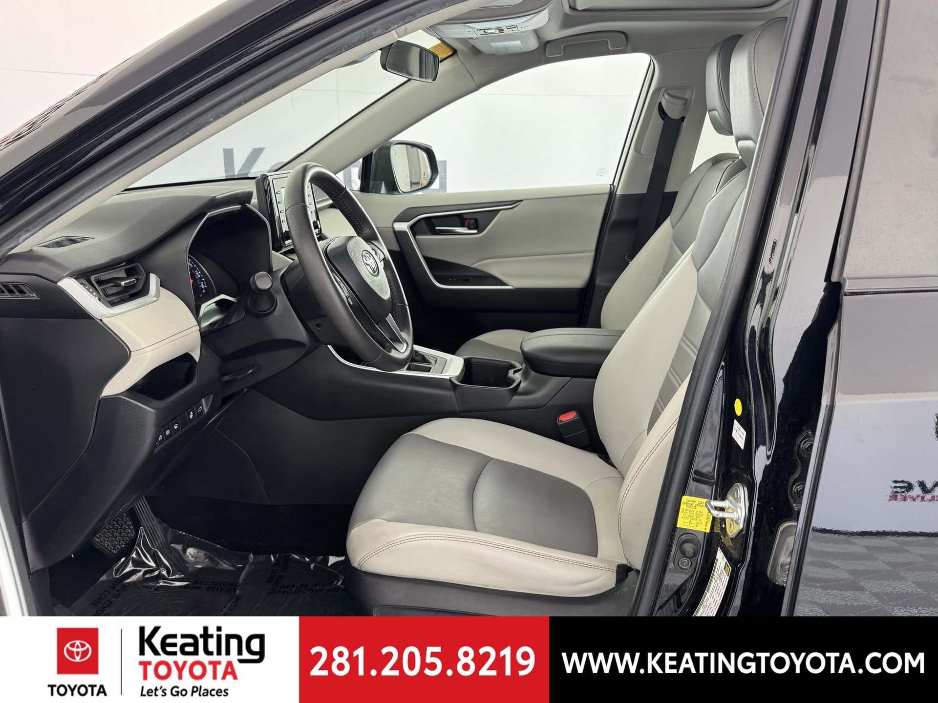 Certified 2022 Toyota RAV4 XLE Premium image 16