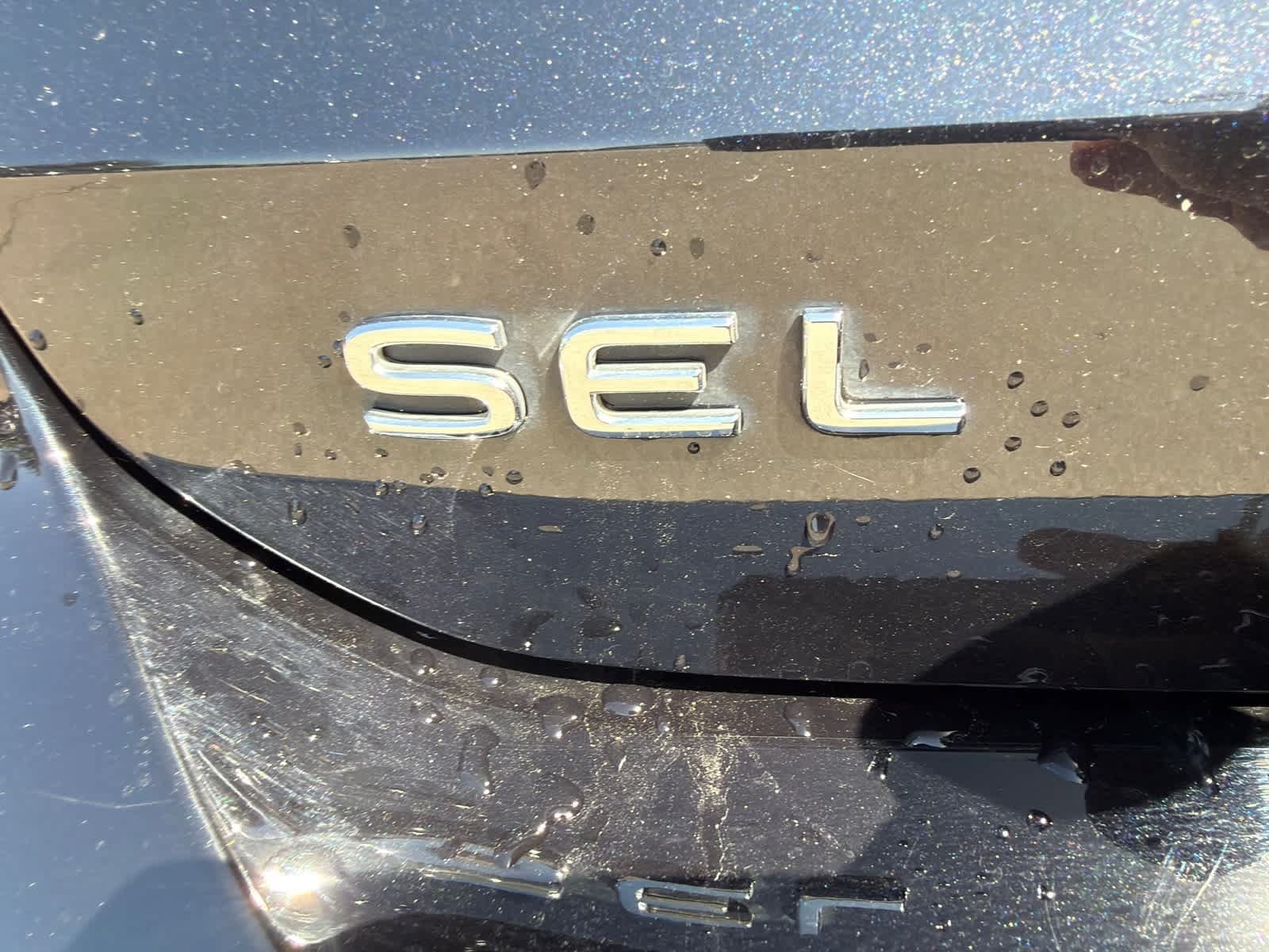 Used 2023 Volkswagen Taos SEL AWD/4WD image 6