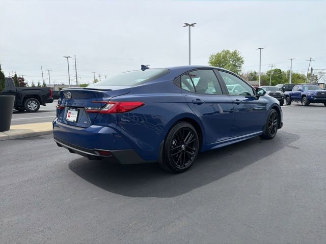 Used 2025 Toyota Camry SE FWD image 7