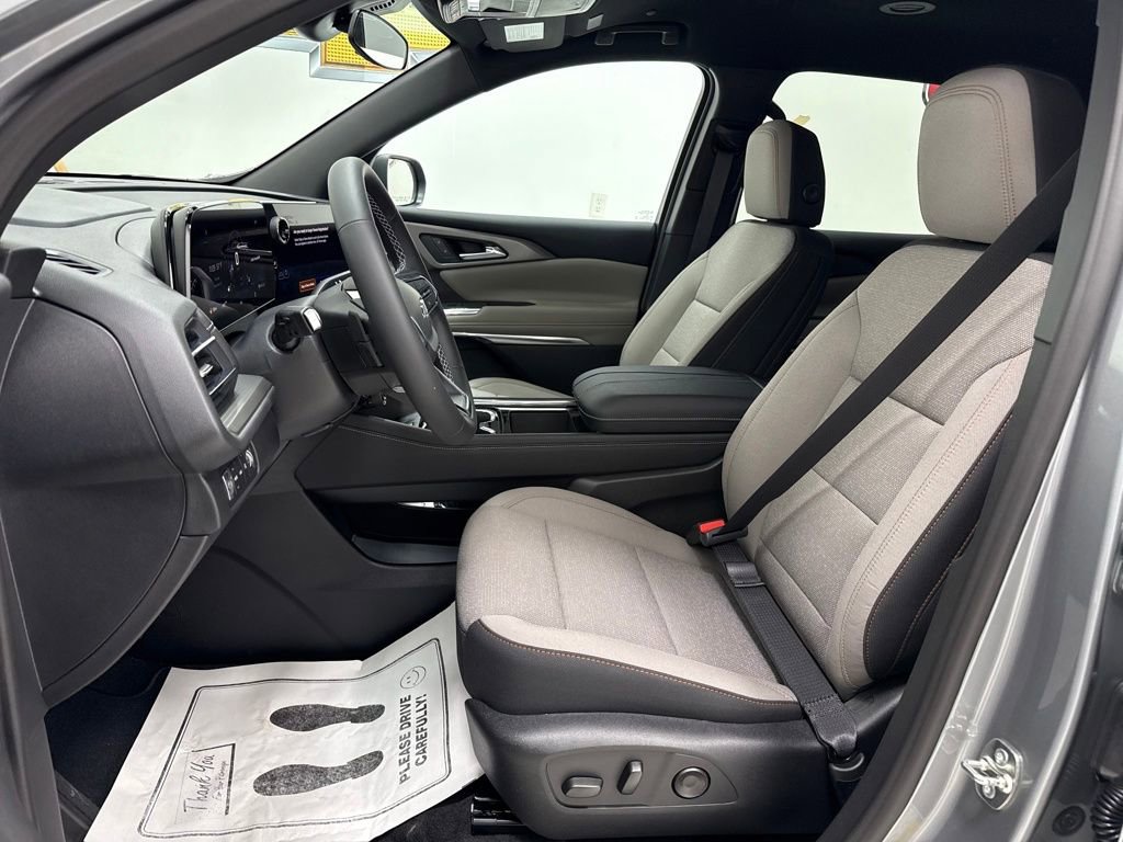 New 2026 Chevrolet Traverse LT w/ Midnight/Sport Edition image 22