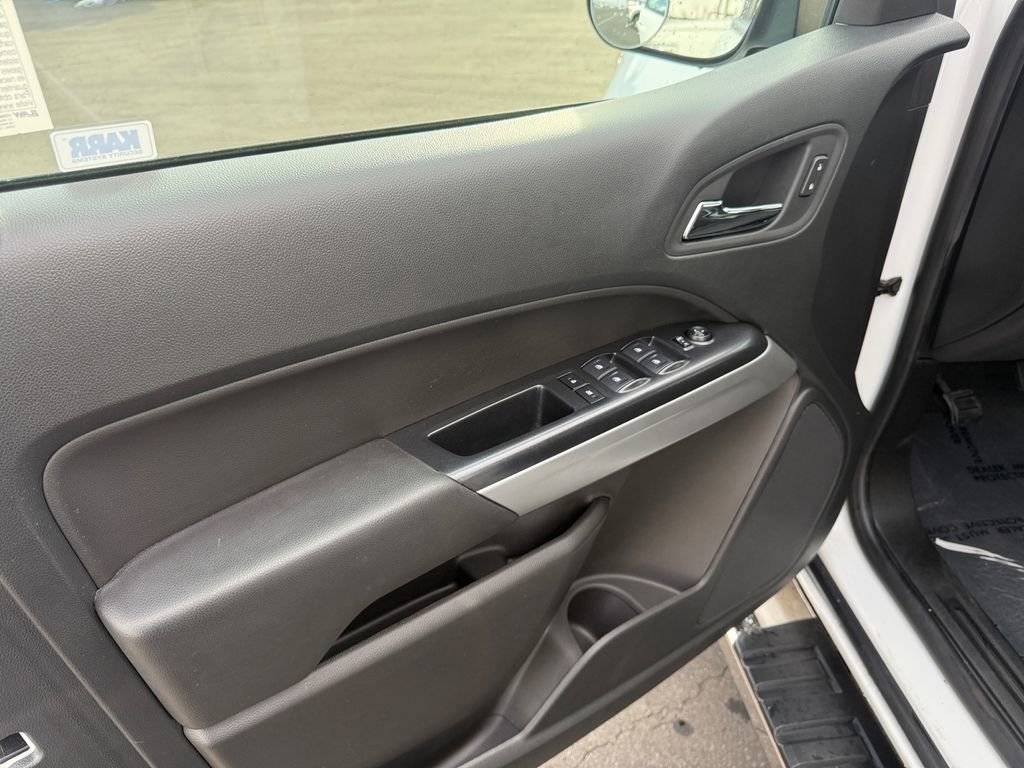 Used 2022 Chevrolet Colorado LT image 11