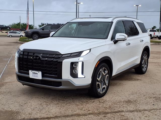 Used 2025 Hyundai Palisade SEL FWD image 3