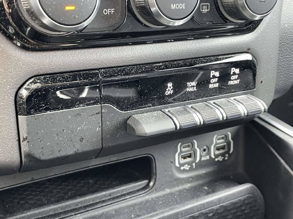 Used 2022 RAM 1500 Big Horn w/ Night Edition AWD/4WD image 35