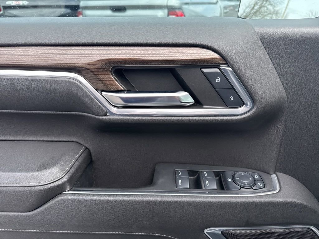 Used 2024 Chevrolet Silverado 1500 LT image 18