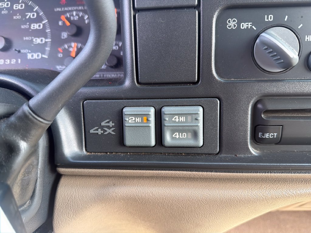 Used 1996 GMC Sierra 1500 4x4 Regular Cab image 43
