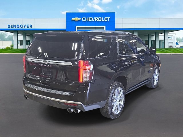 Used 2021 Chevrolet Tahoe High Country w/ Premium Package 2 AWD/4WD image 9