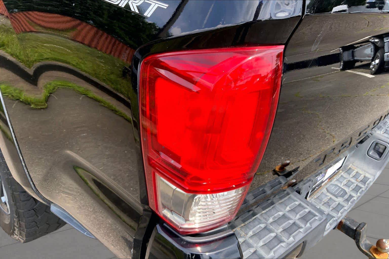 Used 2017 Toyota Tacoma TRD Sport w/ Tow Package RWD image 27