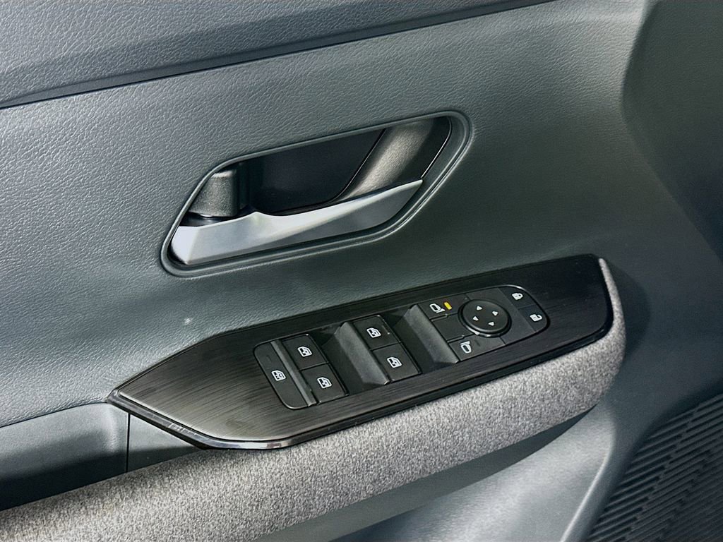 New 2026 Nissan Kicks SV w/ SV Premium Package image 23