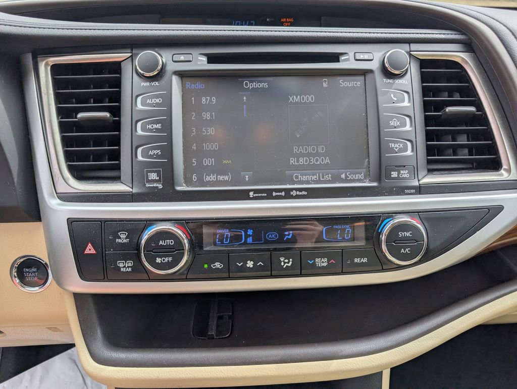 Used 2019 Toyota Highlander Limited image 14