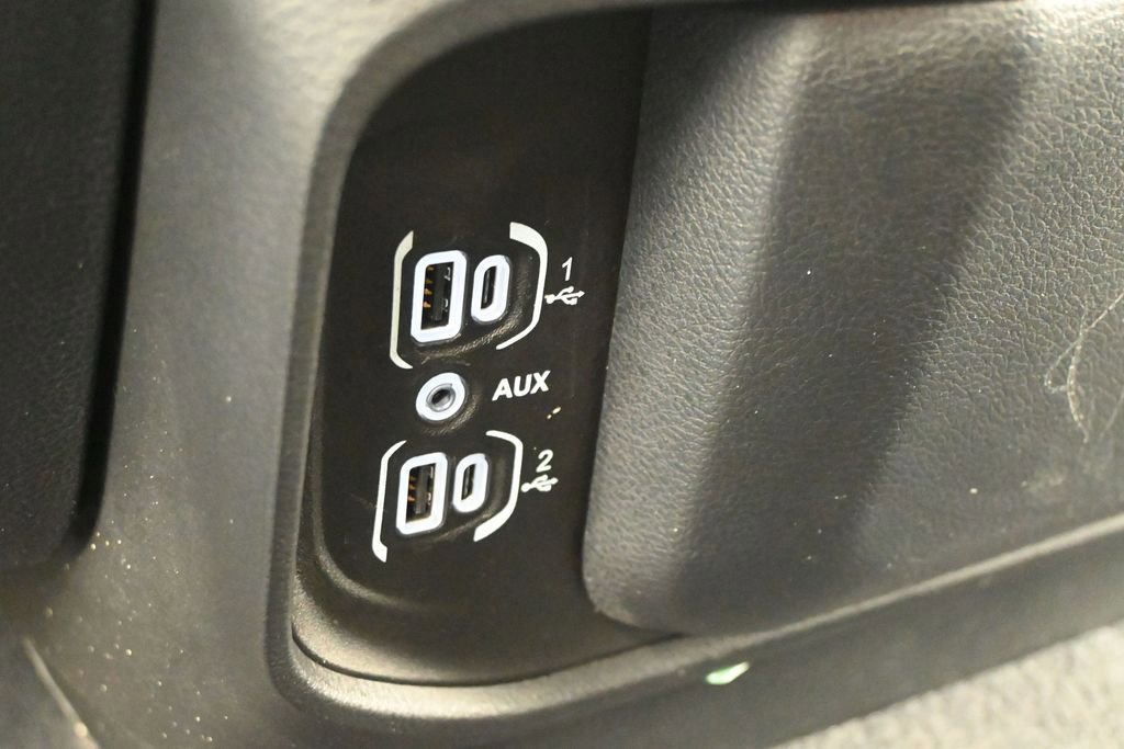 Used 2025 RAM 1500 Classic Warlock AWD/4WD image 25