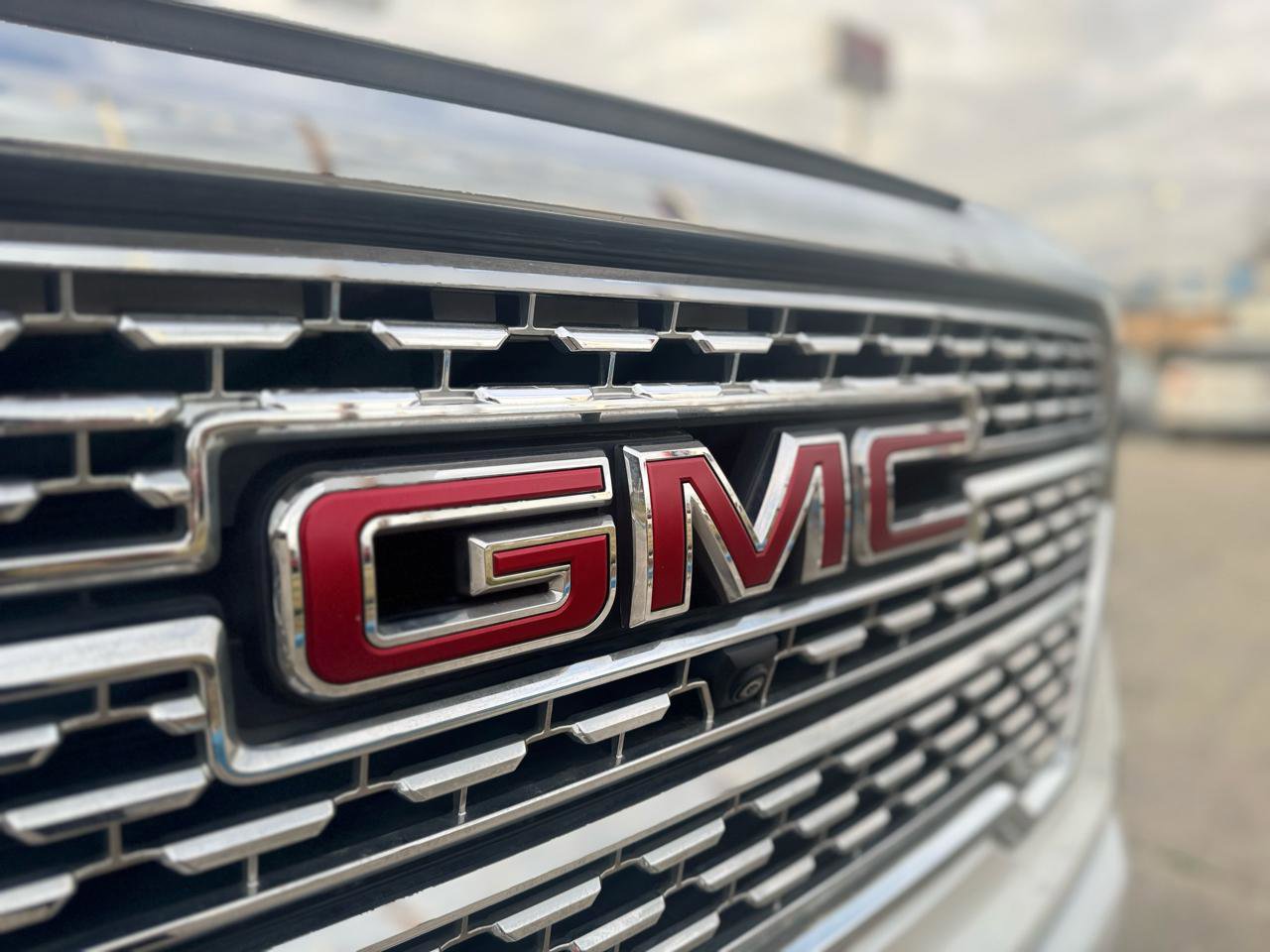 Used 2021 GMC Sierra 1500 Denali w/ Denali Ultimate Package AWD/4WD image 9