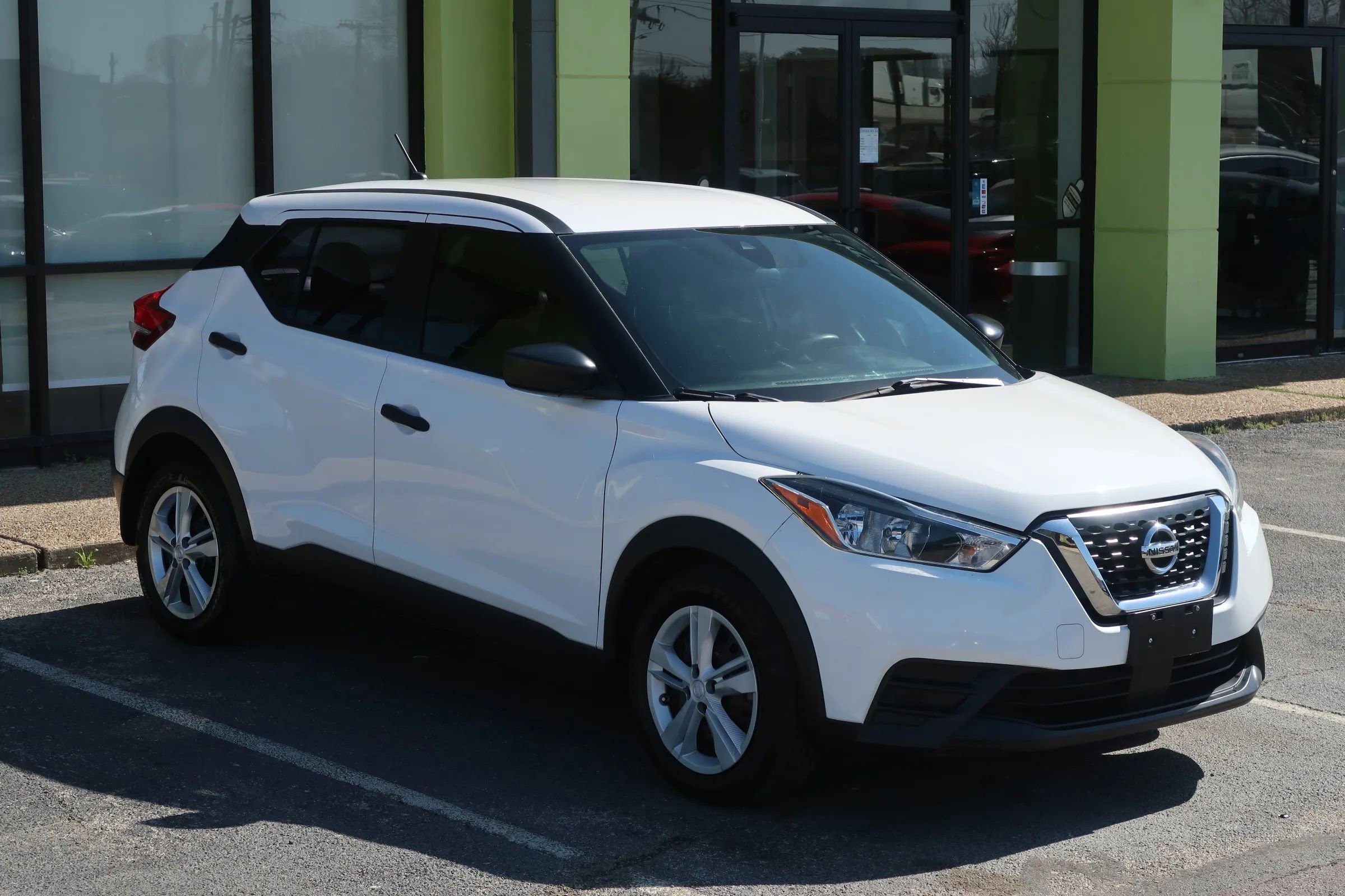 Used 2020 Nissan Kicks S FWD image 5