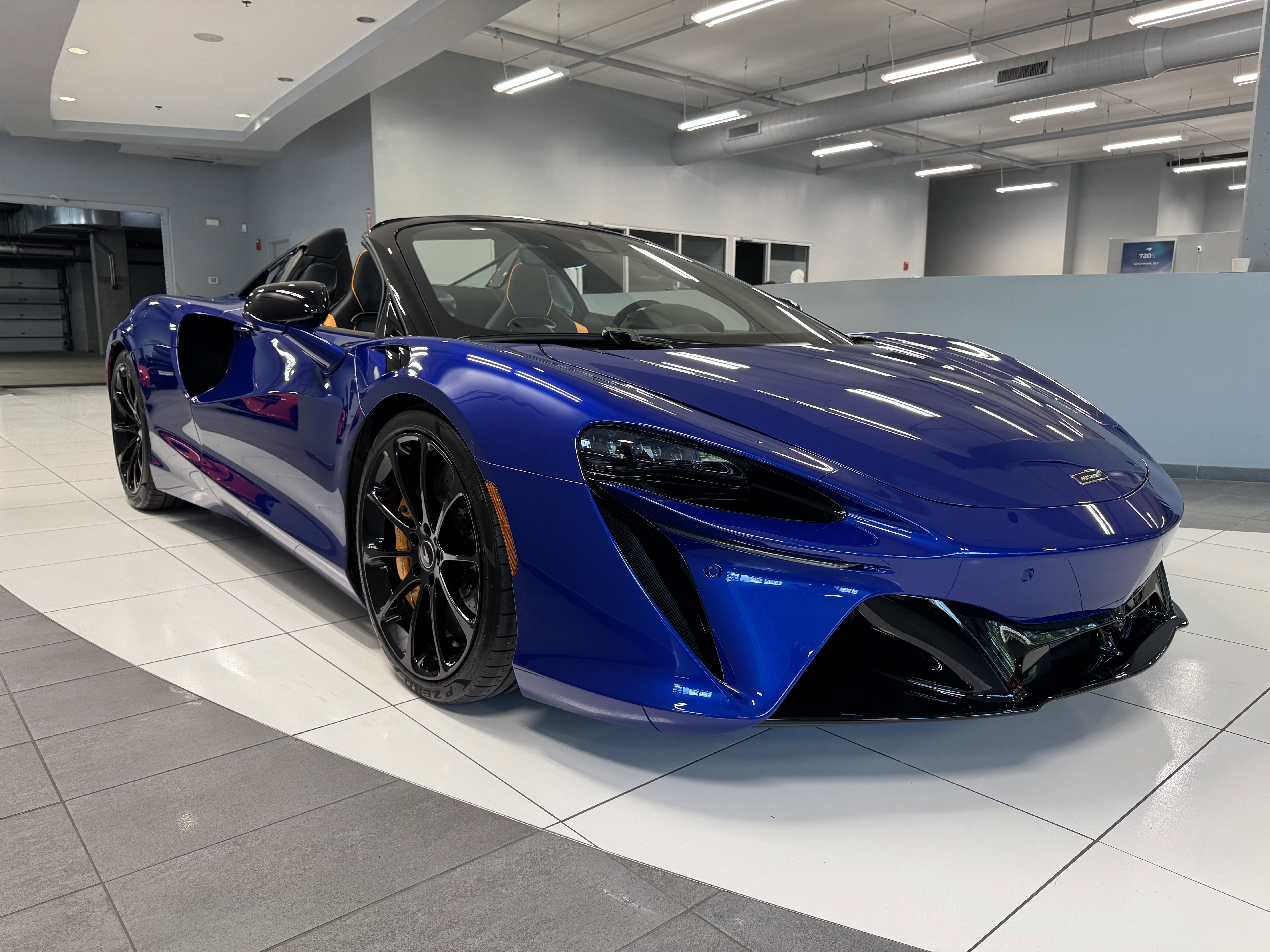 New 2026 McLaren Artura Spider image 9