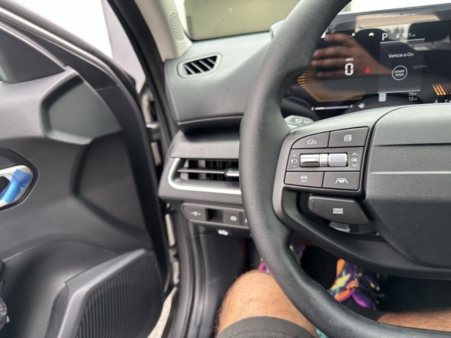 New 2025 Kia K4 LXS image 33