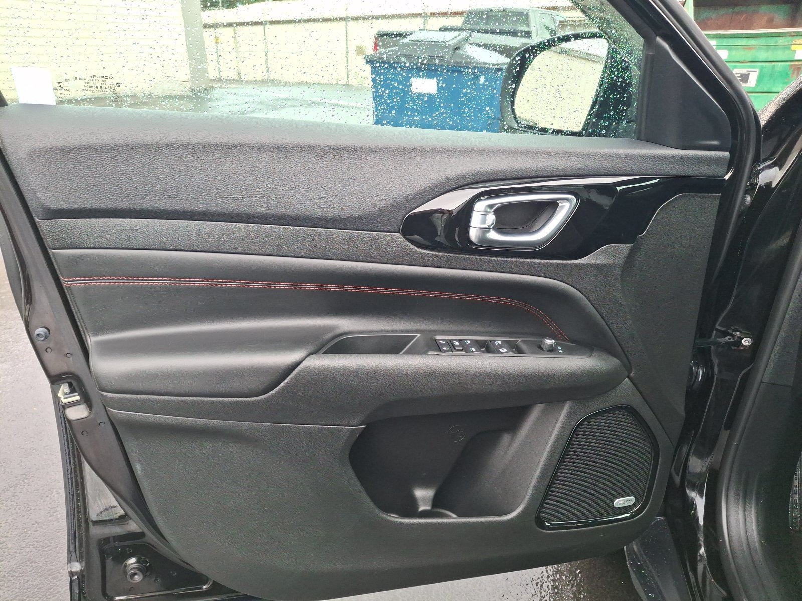 Certified 2022 Jeep Compass Trailhawk w/ Sun and Sound Group AWD/4WD image 18
