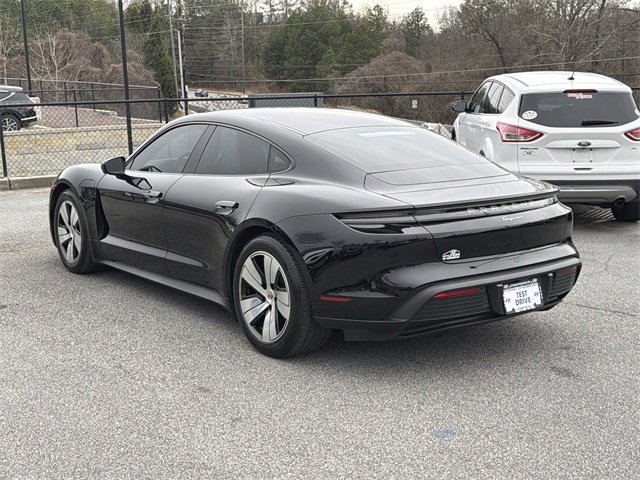 Used 2023 Porsche Taycan image 5