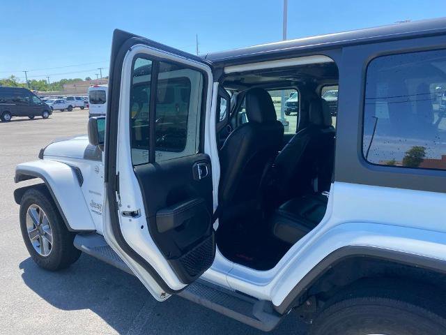 Used 2018 Jeep Wrangler Unlimited Sahara AWD/4WD image 27