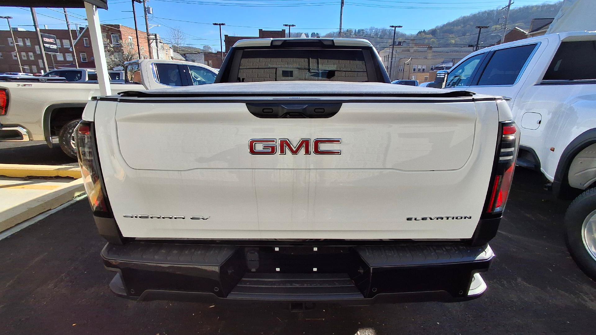 New 2026 GMC Sierra EV Elevation AWD/4WD image 5