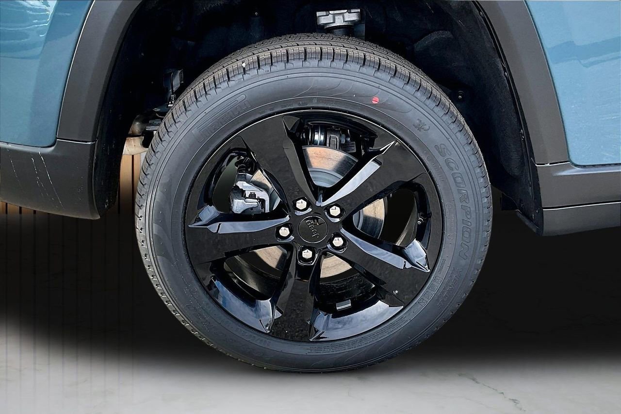 New 2026 Jeep Grand Cherokee Limited image 35