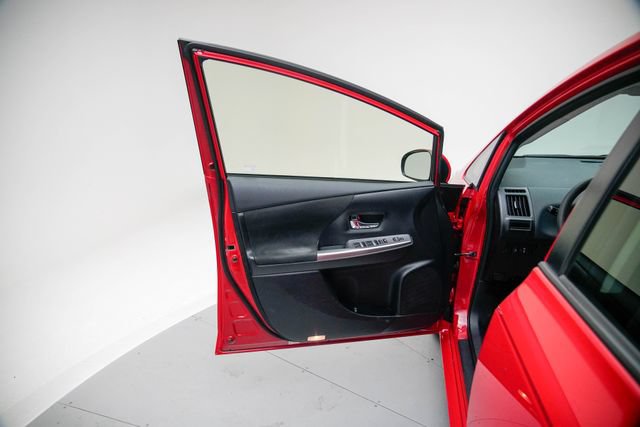 Used 2016 Toyota Prius V Two FWD image 18