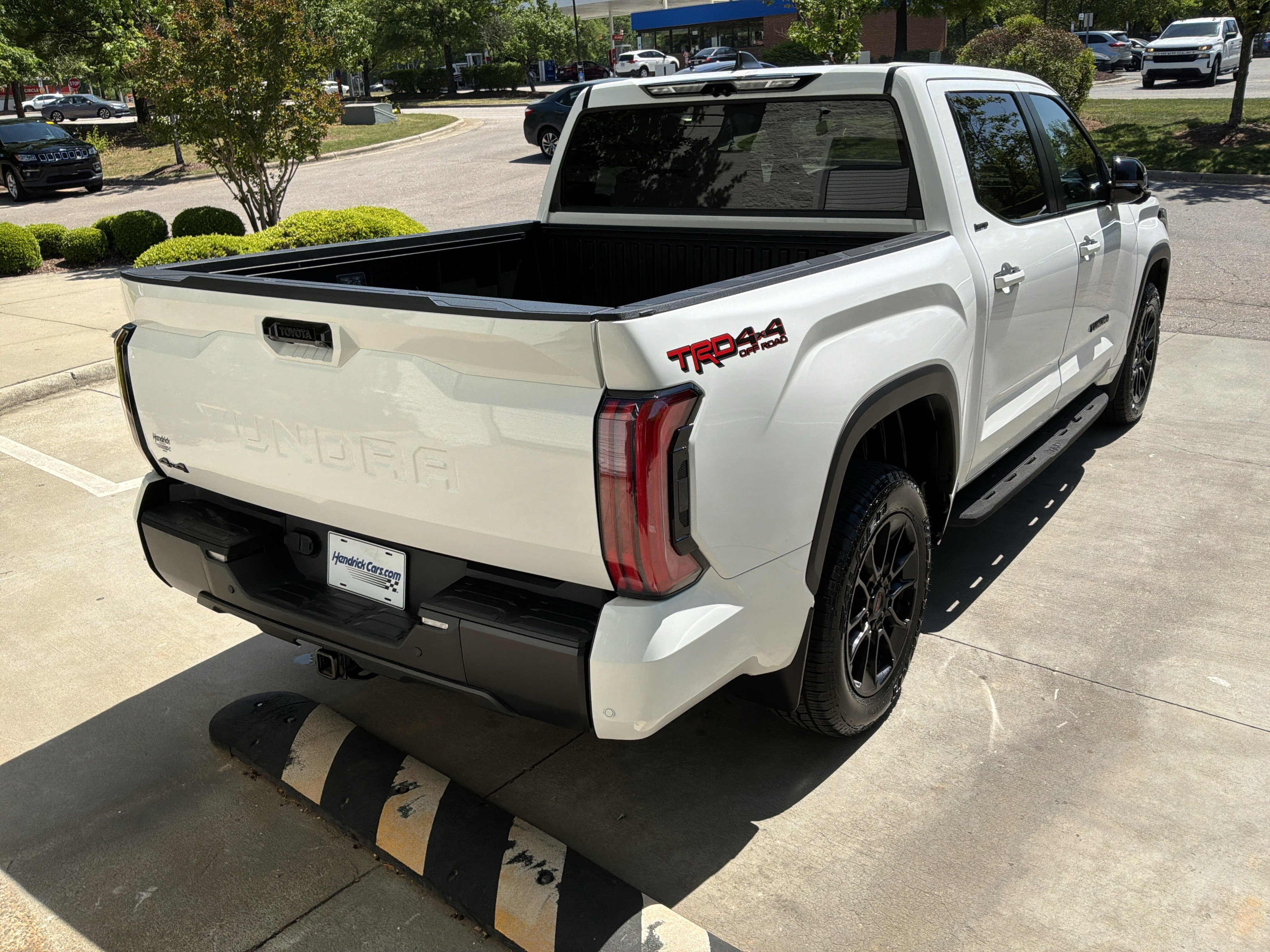 Used 2025 Toyota Tundra Limited w/ TRD Off-Road Package AWD/4WD image 10