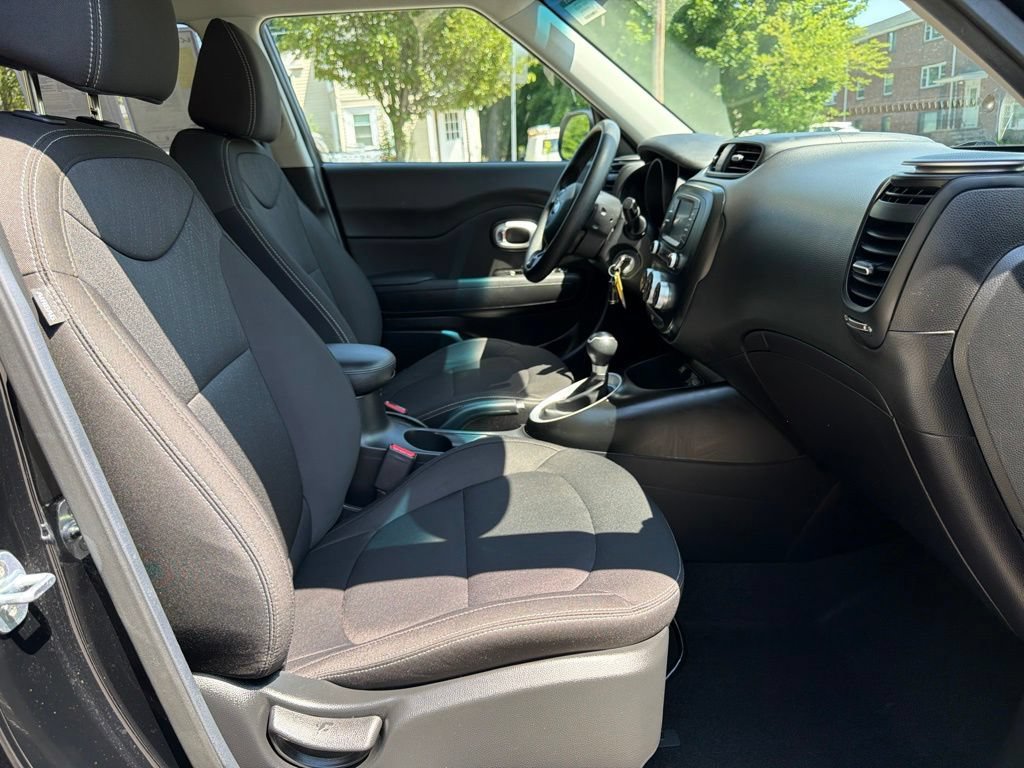 Used 2019 Kia Soul FWD image 27