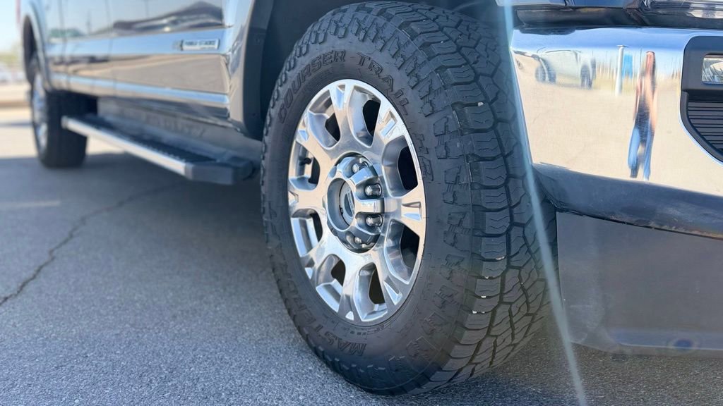 Used 2021 Ford F250 Lariat w/ Lariat Ultimate Package image 2