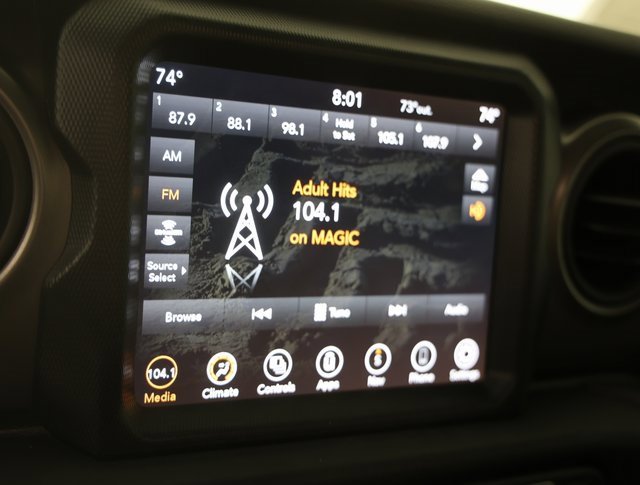 Used 2021 Jeep Gladiator Sport image 18