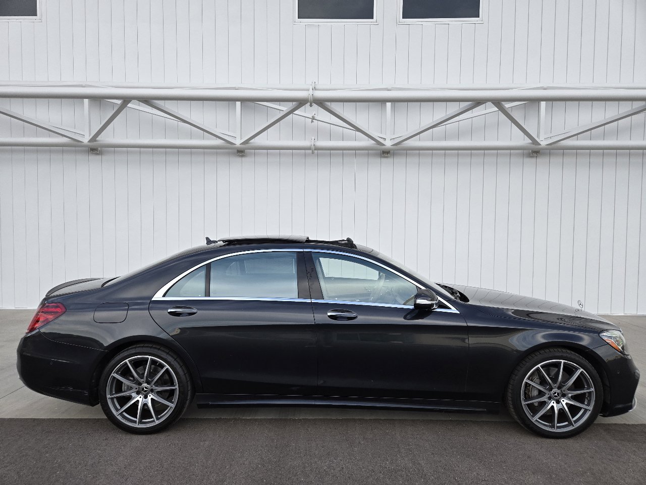 Used 2020 Mercedes-Benz S 450 Sedan image 1