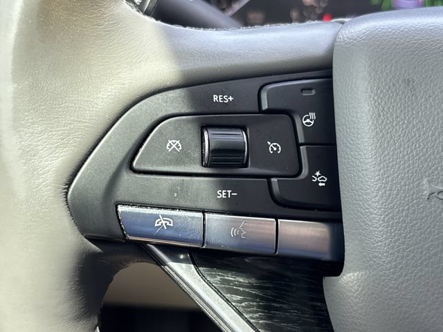 Used 2020 Cadillac XT6 Premium Luxury FWD image 40