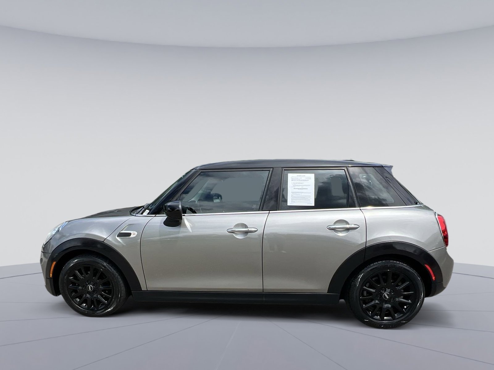 Used 2020 MINI Cooper 4-Door Hardtop w/ Storage Package image 3