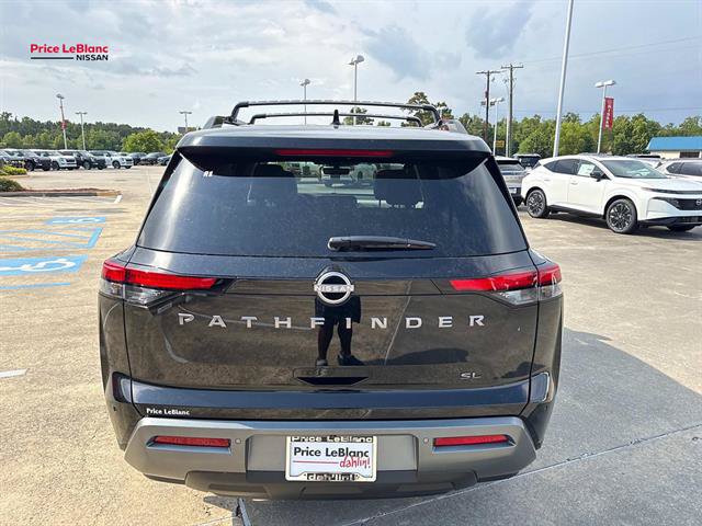 New 2026 Nissan Pathfinder SL FWD image 6