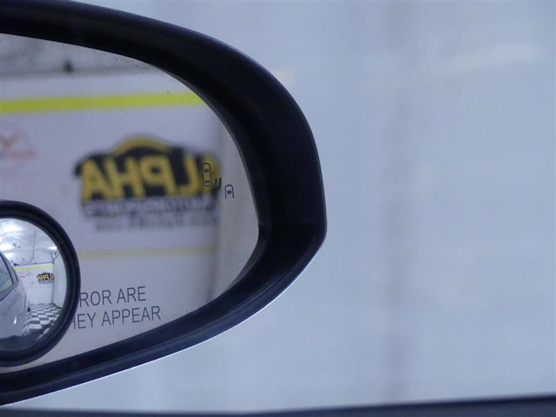 Used 2020 Toyota C-HR XLE image 24