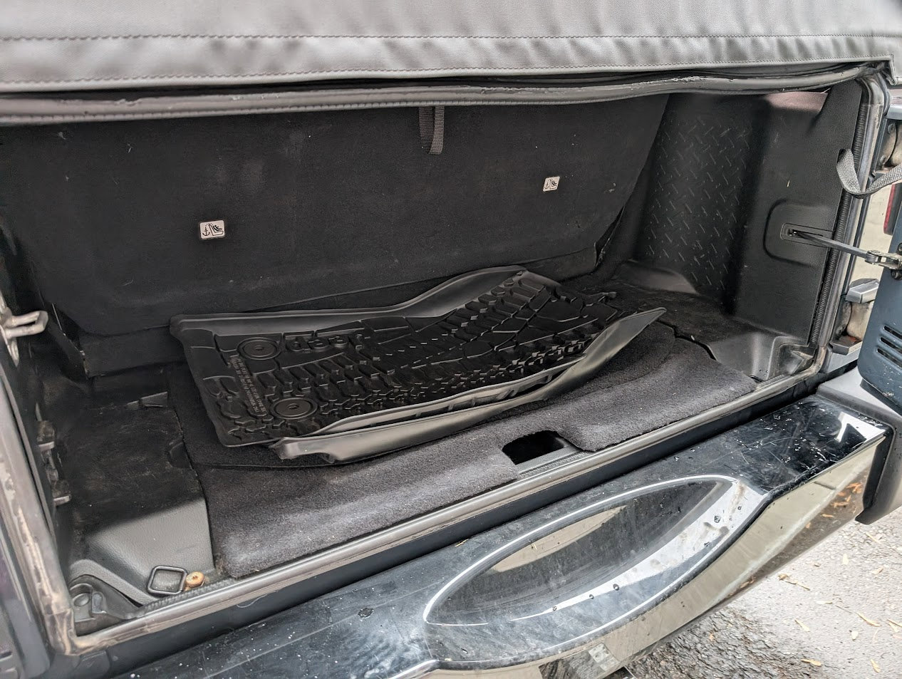 Used 2018 Jeep Wrangler Sport image 10