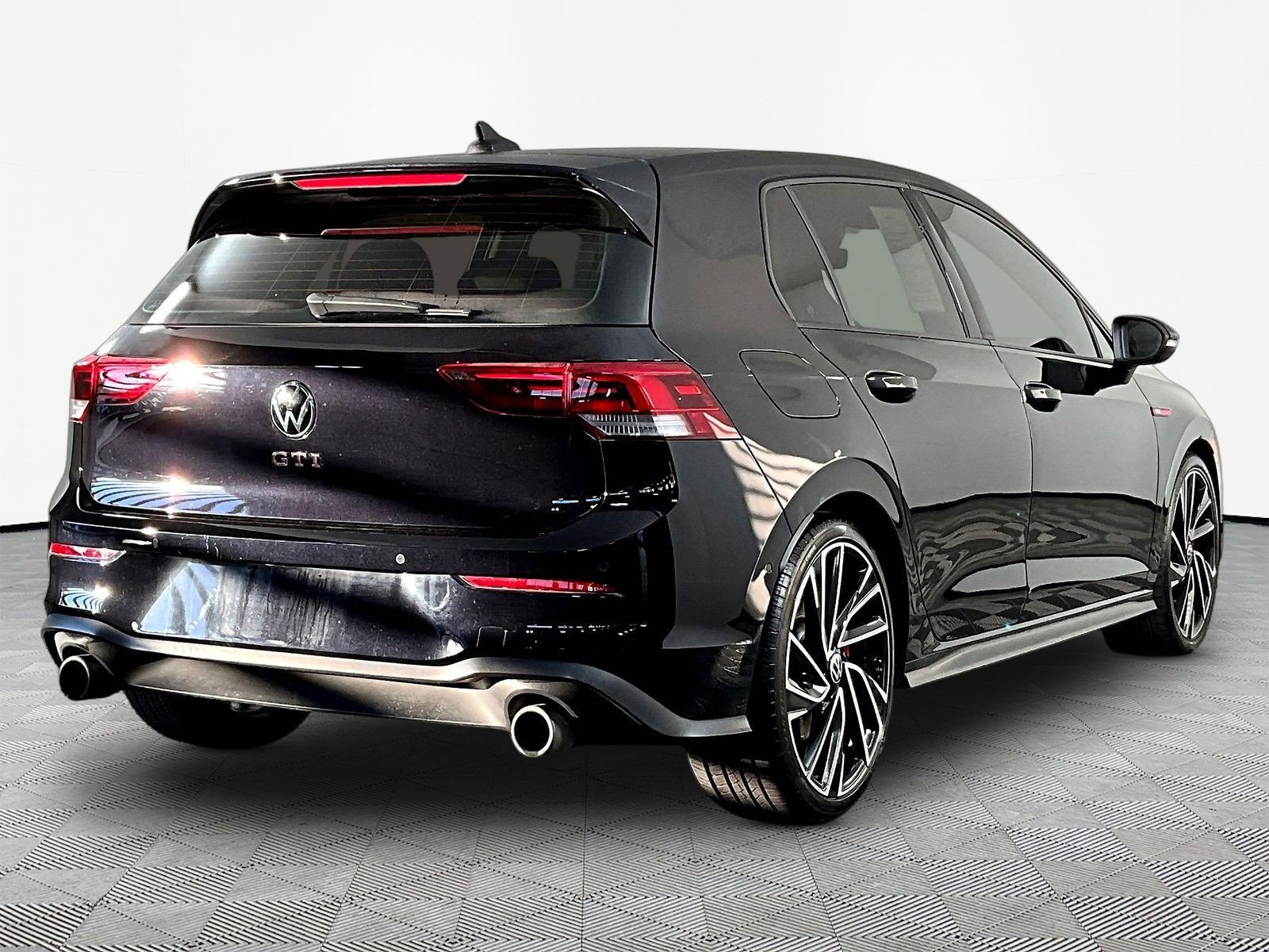 Used 2023 Volkswagen GTI Autobahn FWD image 6