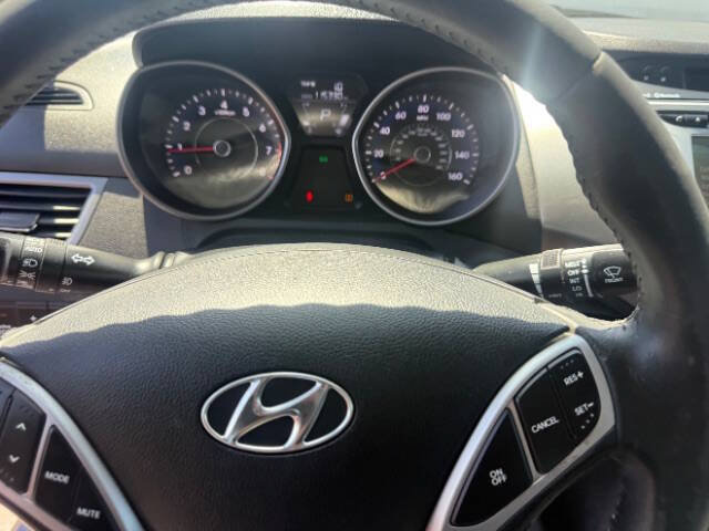 Used 2012 Hyundai Elantra Limited w/ Technology Pkg 5 FWD image 11