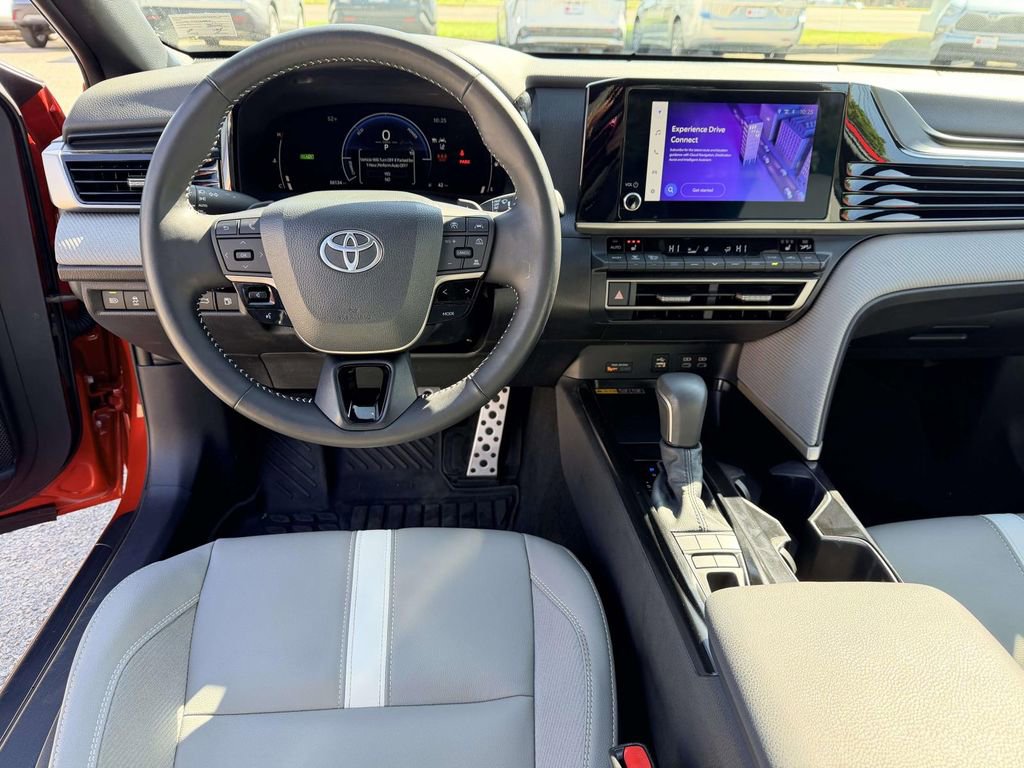 Certified 2025 Toyota Camry SE w/ Convenience Package image 2