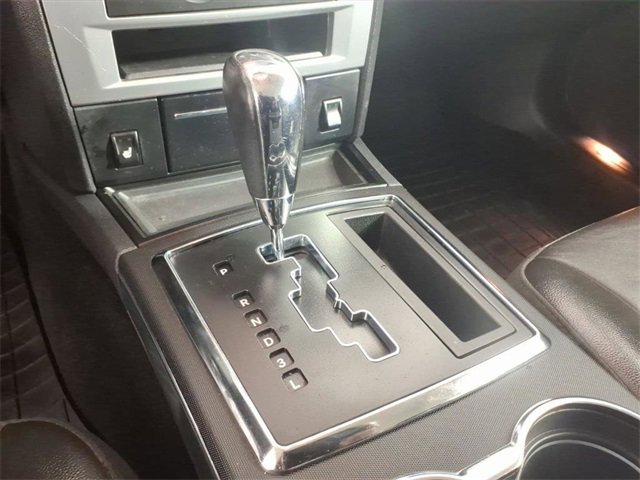 Used 2010 Chrysler 300 Touring image 15