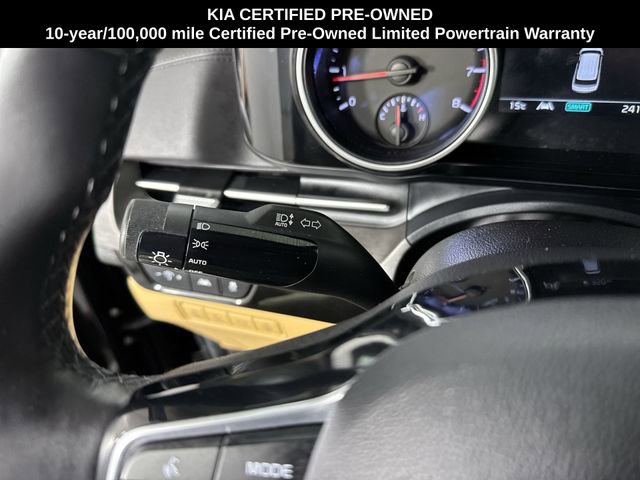 Used 2024 Kia Carnival EX FWD image 14