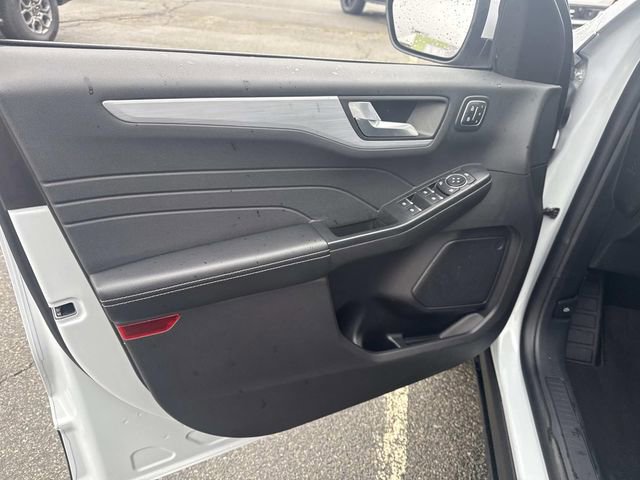Used 2025 Ford Escape Platinum AWD/4WD image 18