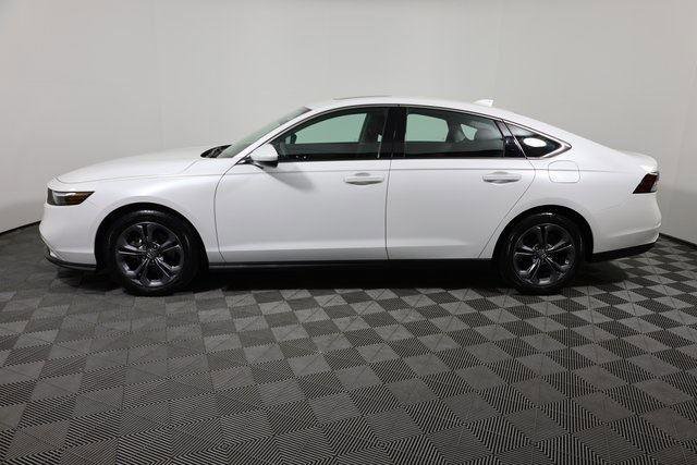 Used 2023 Honda Accord EX image 8