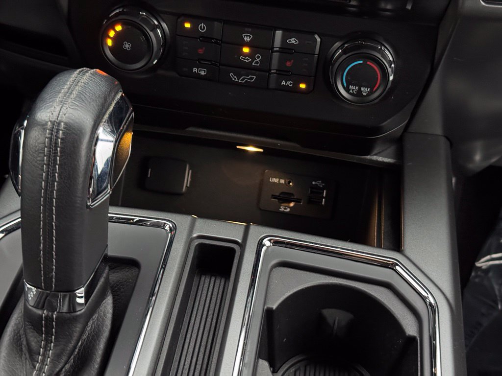 Used 2015 Ford F150 XLT w/ Equipment Group 302A Luxury AWD/4WD image 17