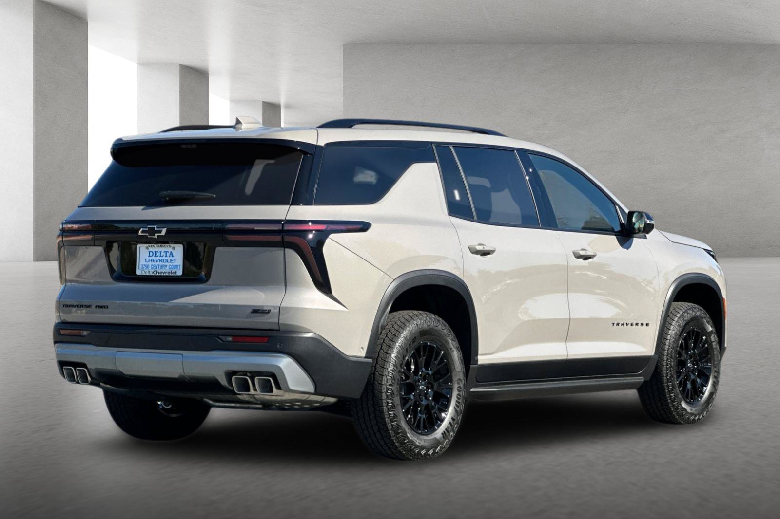 New 2027 Chevrolet Traverse Z71 w/ Enhanced Driving Package AWD/4WD image 4