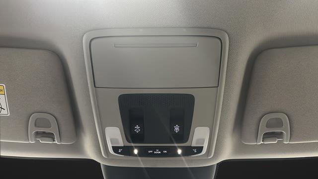 Used 2023 Honda Pilot Elite image 41